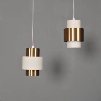 תלויים פנים 8